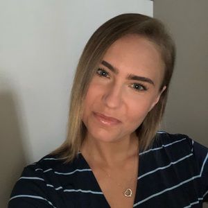 Meet your Posher, Jade